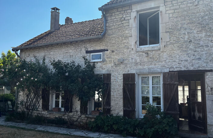Maison ancienne à Vincelles — photo 2