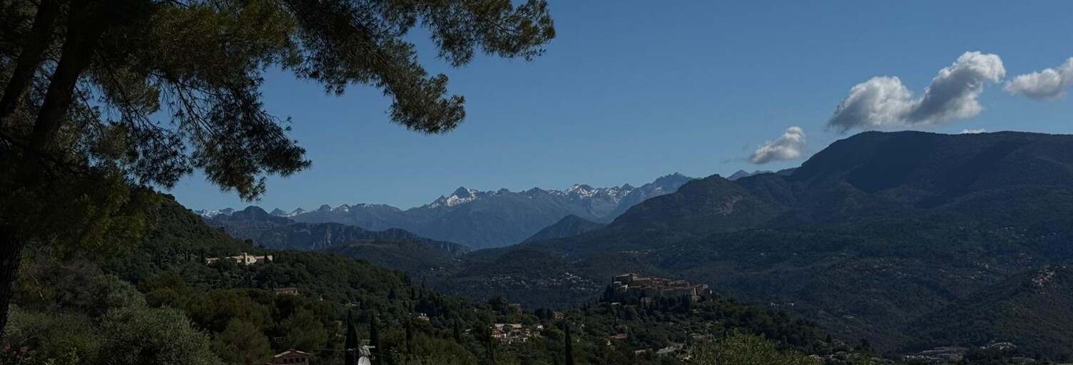 Terrain  1238 m² à vendre à Carros (06510)