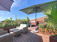 FREJUS - VILLA SUR LE TOIT T4 DE 103 M² TERRASSE DE PLUS DE 50 M² AVEC JACUZZI — photo 2