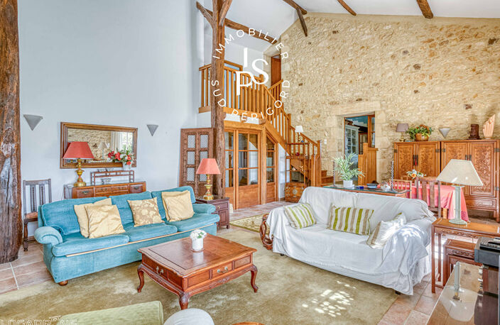 Maison en pierre avec piscine et dépendances - Lacapelle Biron — photo 5