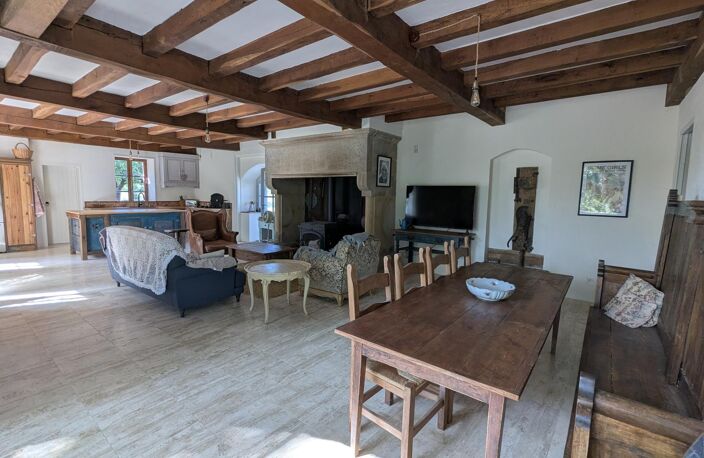 Calvignac, propriété et dépendances au bord du lot — photo 4