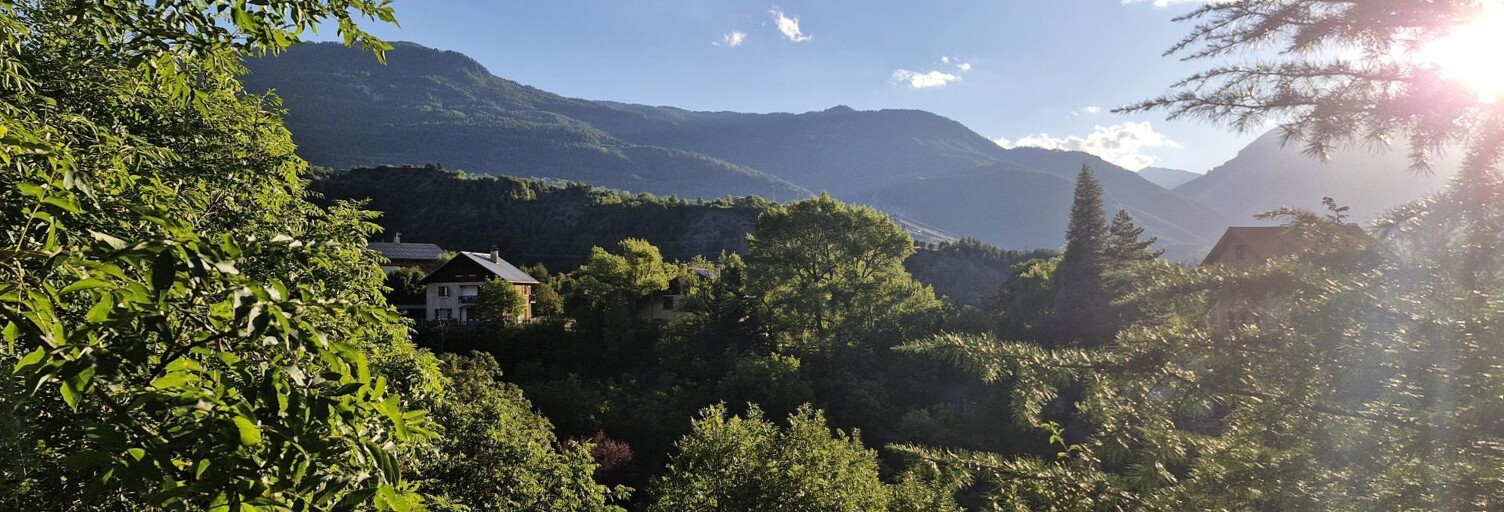 Terrain  441 m² à vendre à Guillestre (05600)