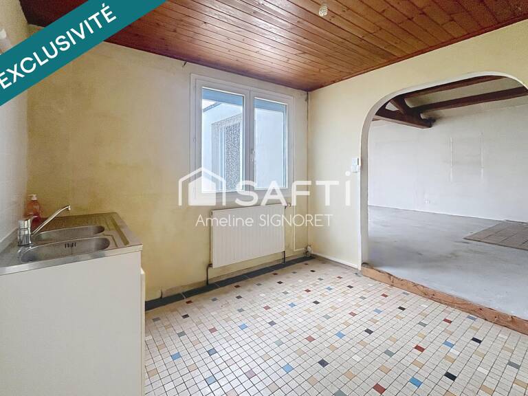Maison d'environ 51m² à rénover et à équiper — photo 1