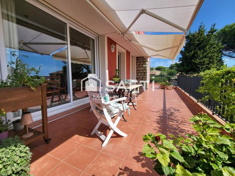 CAVALAIRE-SUR-MER  VILLA 167 m²  5 chambres avec studio et T2 indépendants  TERRAIN 900 m² PISCINABLE - QUARTIER RESIDENTIEL AU CALME — photo 1