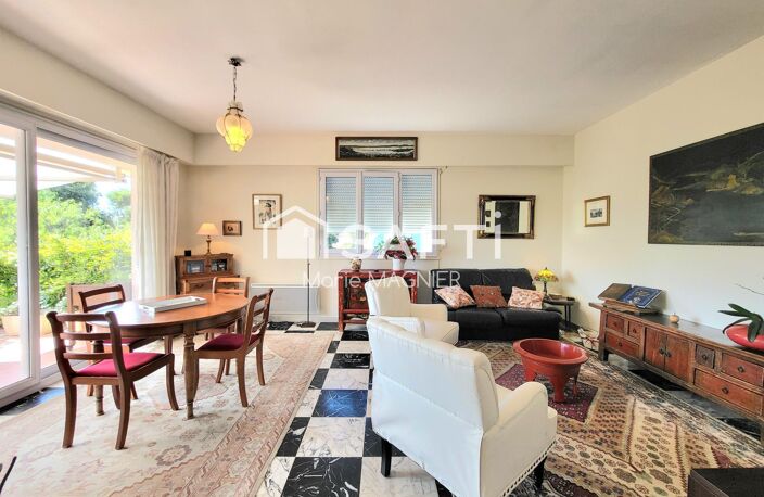 CAVALAIRE-SUR-MER  VILLA 167 m²  5 chambres avec studio et T2 indépendants  TERRAIN 900 m² PISCINABLE - QUARTIER RESIDENTIEL AU CALME — photo 3