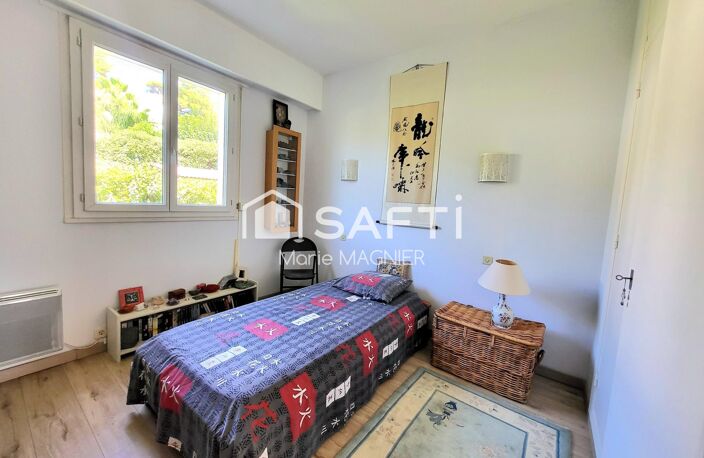 CAVALAIRE-SUR-MER  VILLA 167 m²  5 chambres avec studio et T2 indépendants  TERRAIN 900 m² PISCINABLE - QUARTIER RESIDENTIEL AU CALME — photo 5