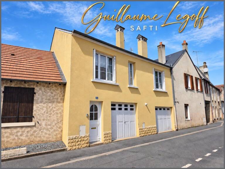 Maison de ville rénovée avec garages à Issoudun — photo 1