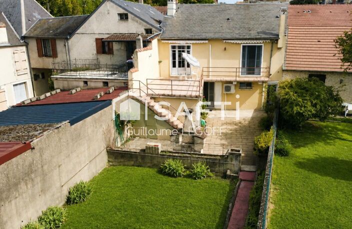 Maison de ville rénovée avec garages à Issoudun — photo 3