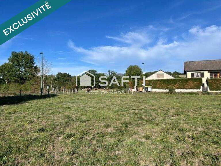 Terrain constructible d'une surface de 971 M2 — photo 1