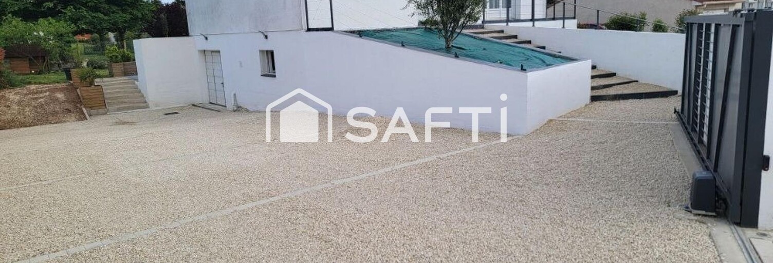 Maison 5 Pièces 99 m² à vendre à Neuville-de-Poitou (86170)
