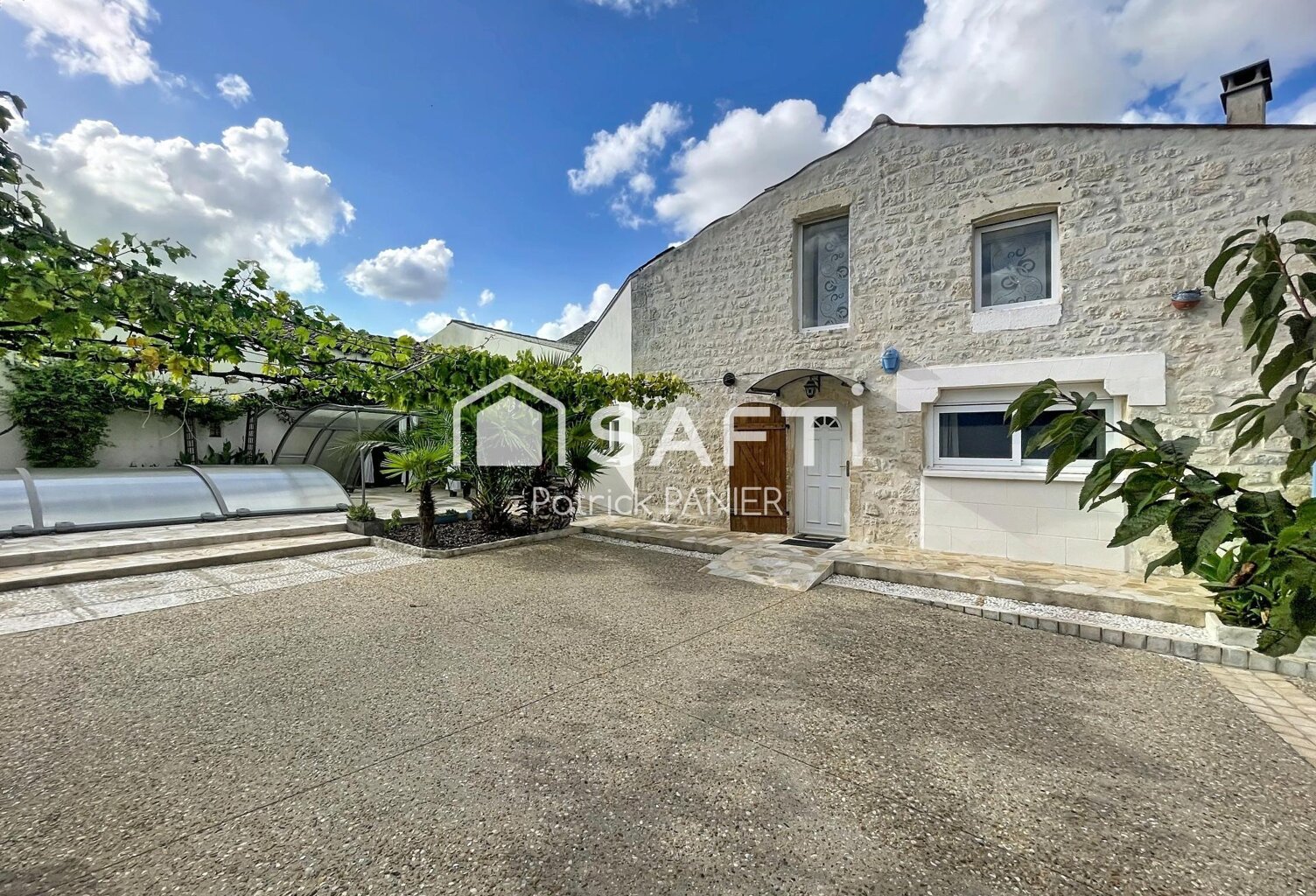 Charmante maison de 242 m² — photo 1
