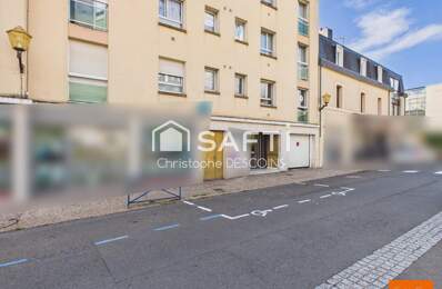 APPARTEMENT F4 DE 87 M²  MAYENNE, PLACE GAMBETTA — photo du bien