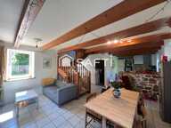 Maison de caractère avec dépendances et fort potentiel d'aménagement — photo 2