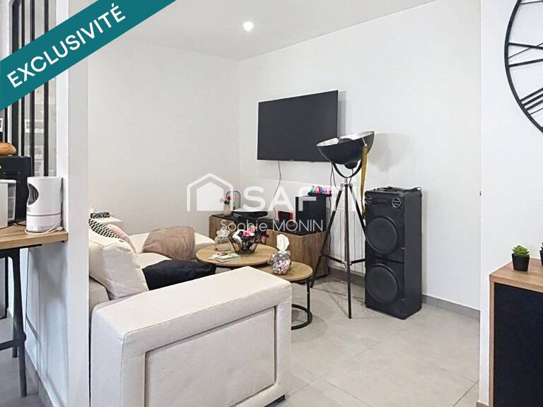 ?? COUP DE CUR  Appartement plein de charme rénové  MANZIAT 01570 — photo 1