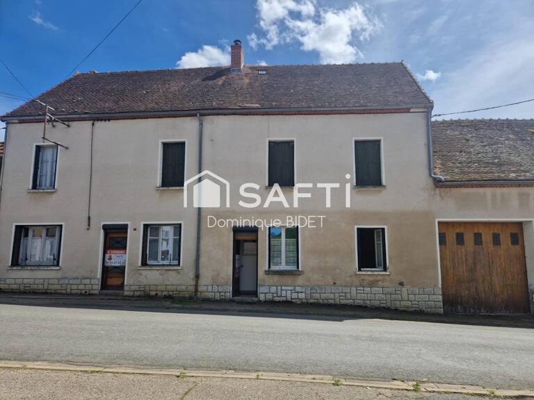 Maison double avec cour intérieure. 3 garages. — photo 1