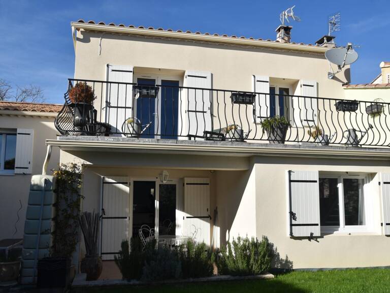 MAISON RENOVEE AVEC GITE INDEPENDANT — photo 1