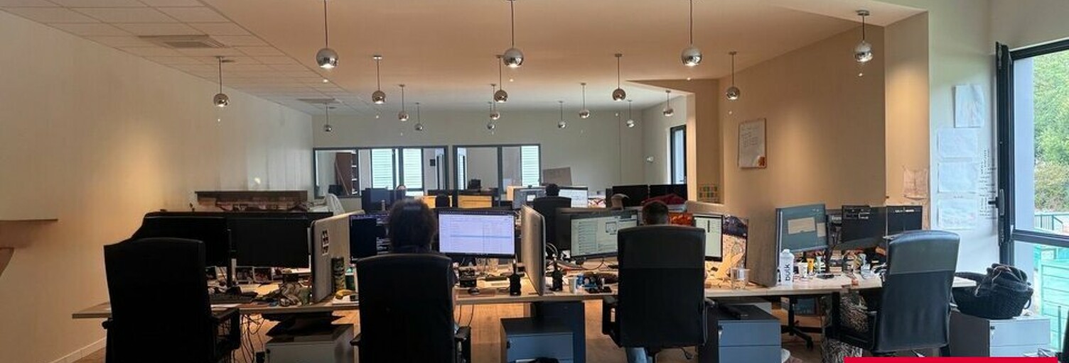 Commerce  879 m² à louer à Anglet (64600)