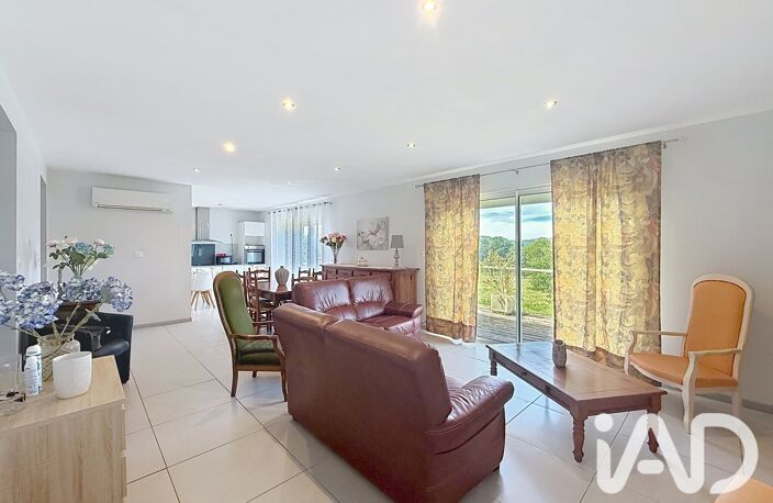 Vente Maison/villa 5 pièces — photo 3