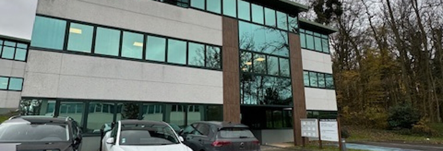 Commerce  64 m² à louer à Limonest (69760)