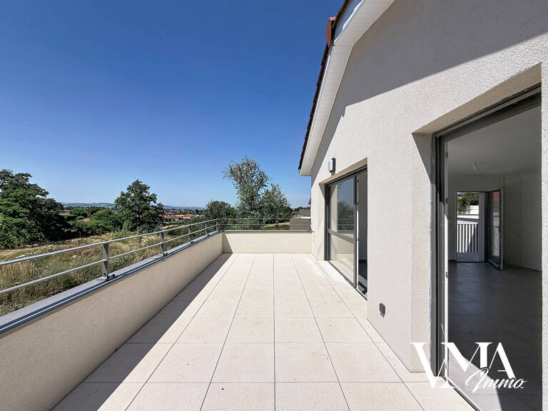 La Tour-de-Salvagny , Appartement T4 de 80 m2 avec terrasse — photo 1