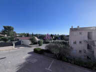 2 pièces climatisé avec terrasse et garage en direction de l — photo 4
