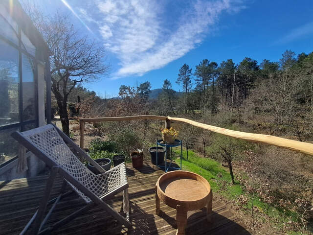 MAISON CONTEMPORAINE SUR 3 500 M2 DE TERRAIN — photo du bien