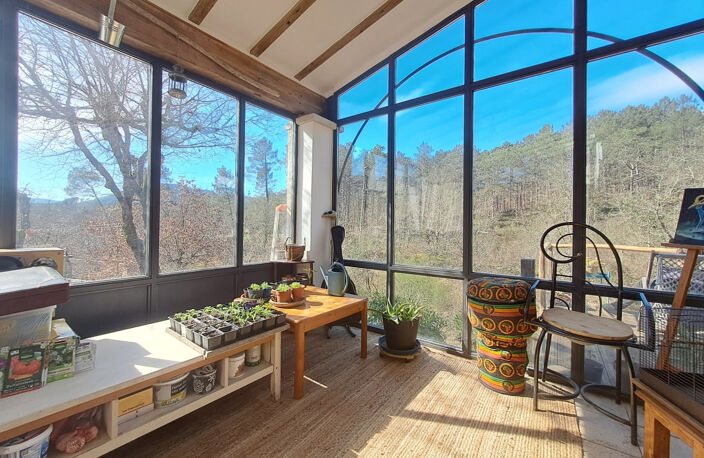 MAISON CONTEMPORAINE SUR 3 500 M2 DE TERRAIN — photo 5