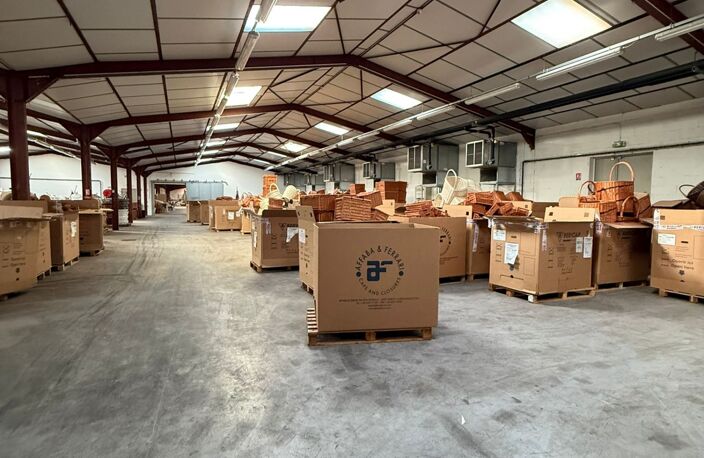 Vente Boutique/Local commercial 7 000 m&sup2; — photo 4