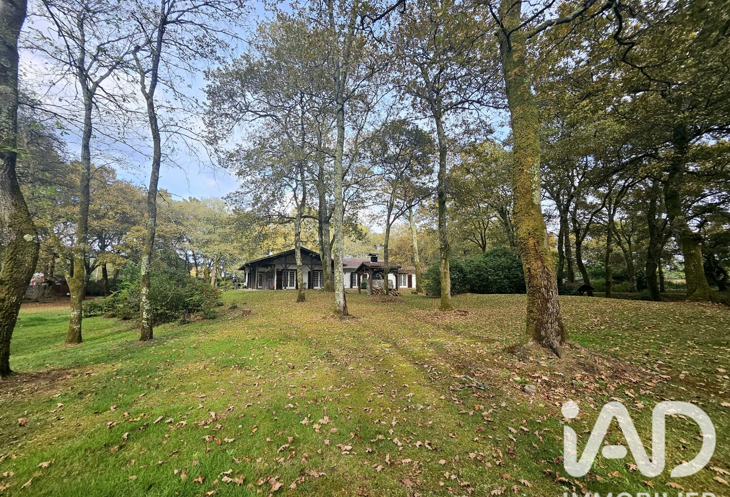 Vente Maison/villa 8 pièces — photo 1