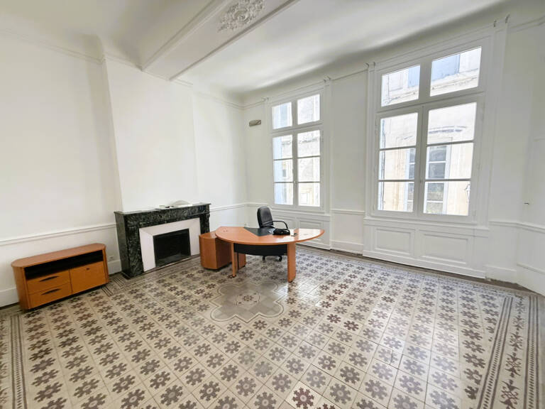 BUREAUX - Rue ARGENTERIE — photo 1