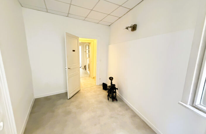BUREAUX - Rue ARGENTERIE — photo 3