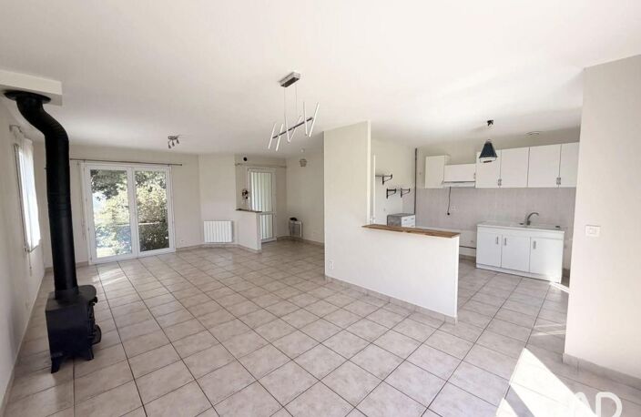 Vente Maison/villa 4 pièces — photo 2