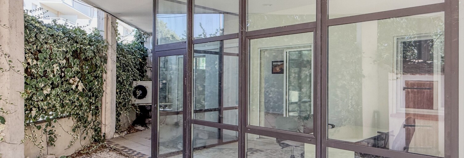 Commerce  104 m² à vendre à Toulon (83100)