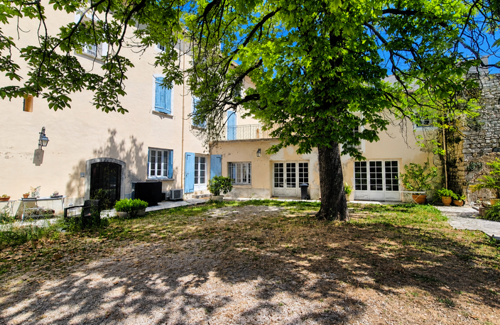 ENSEMBLE IMMOBILIER   HYPERCENTRE DE PERNES-LES-FONTAINES   7 LOGEMENTS LOUÉS   UNE MAISON - UN HANGAR -FORT P — photo 3