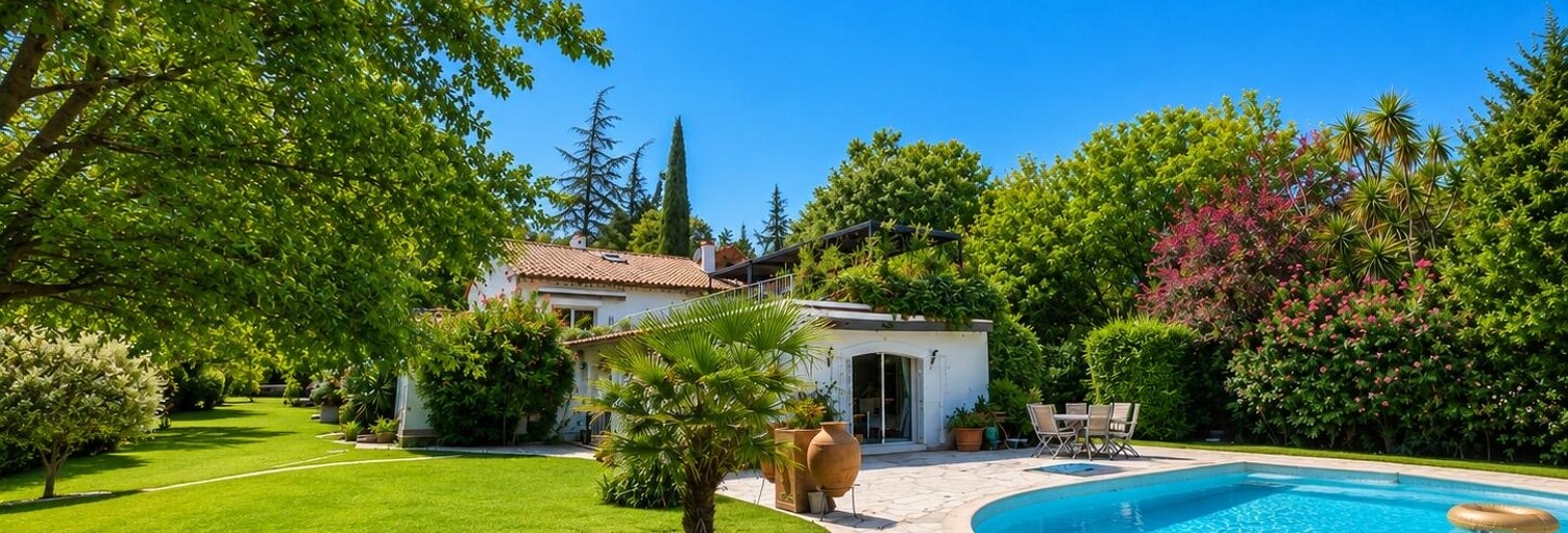Maison 8 Pièces 214 m² à vendre à Roquefort-les-Pins (06330)