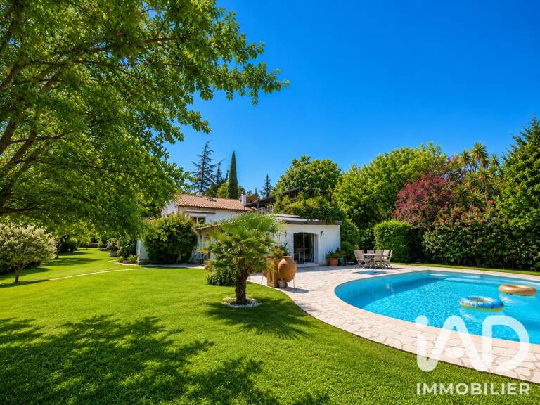 Vente Maison/villa 8 pièces — photo 1
