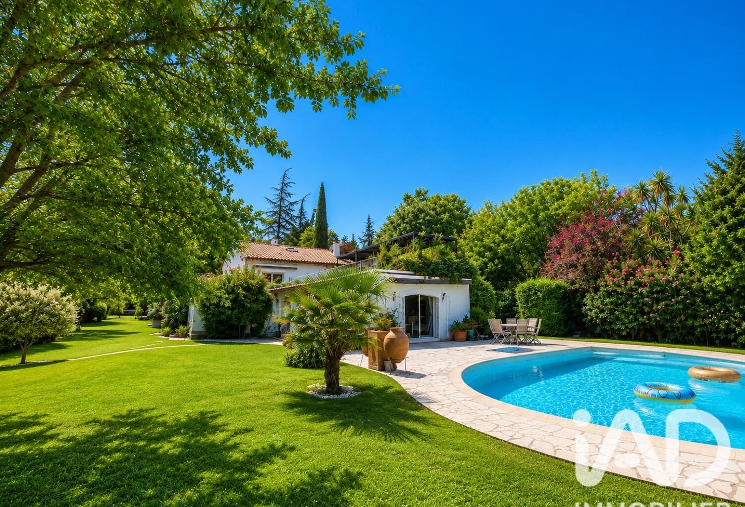 Vente Maison/villa 8 pièces — photo 1