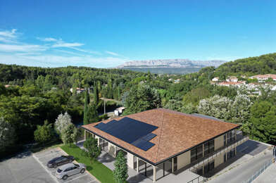 Commerce  359900 €