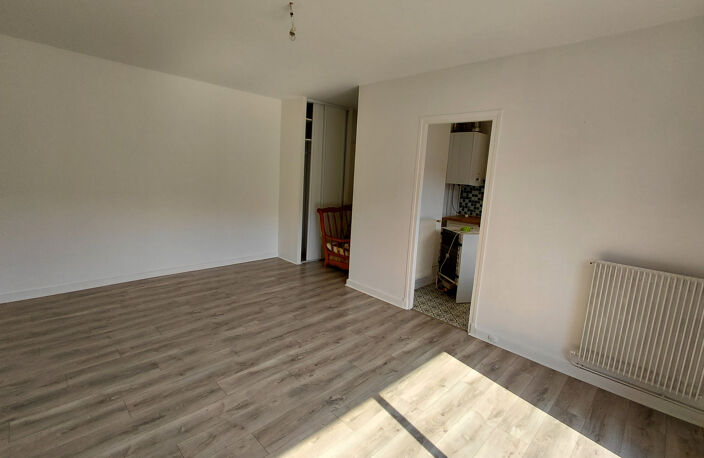 Appartement de type 2 avec balcon et cave — photo 3