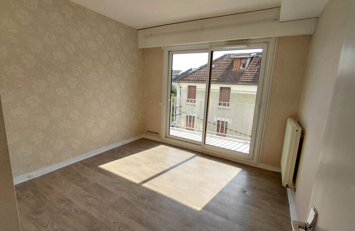 Appartement de type 2 avec balcon et cave — photo 4