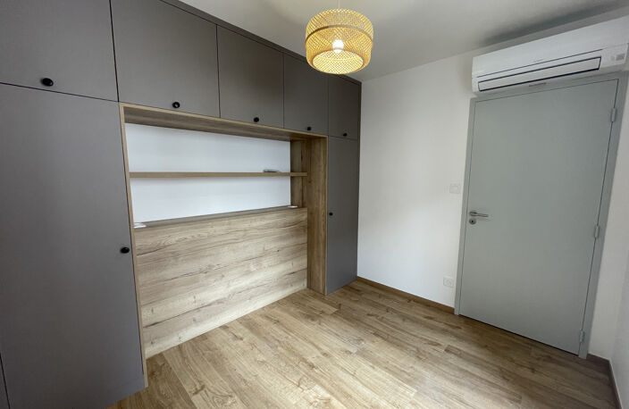 Appartement T2 entièrement rénové à Saint-Jean-Pied-de-Port — photo 4