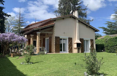 BELLE MAISON FAMILIALE DE 6 PIECES DE 148 M2 + ANNEXES SUR U — photo du bien