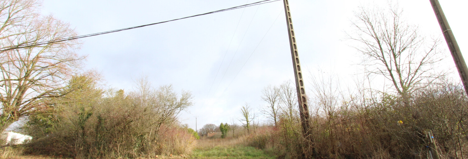 Terrain  2334 m² à vendre à La Charité-sur-Loire (58400)