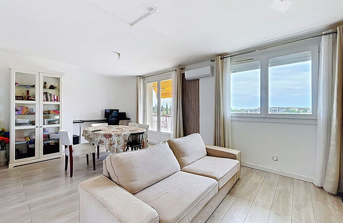 MONTPELLIER SUD - BEL APPARTEMENT LUMINEUX RÉNOVÉ - BALCON 10 M² - LOGGIA - CAVE — photo 2