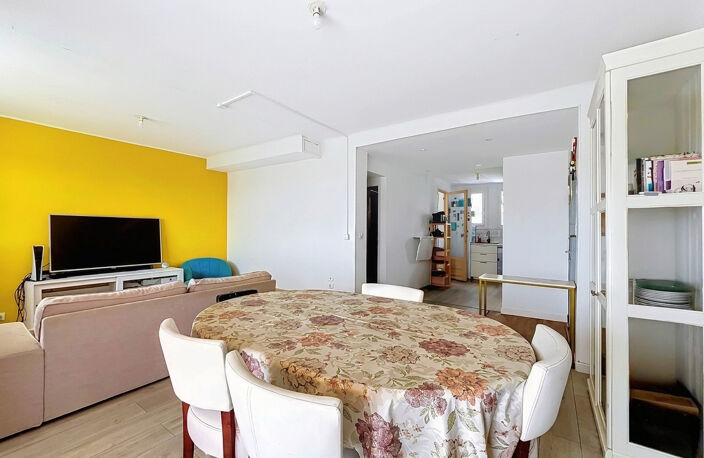 MONTPELLIER SUD - BEL APPARTEMENT LUMINEUX RÉNOVÉ - BALCON 10 M² - LOGGIA - CAVE — photo 4