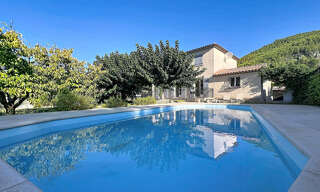 Maison 6 Pièces 141 m² à vendre à Cuges-les-Pins (13780)