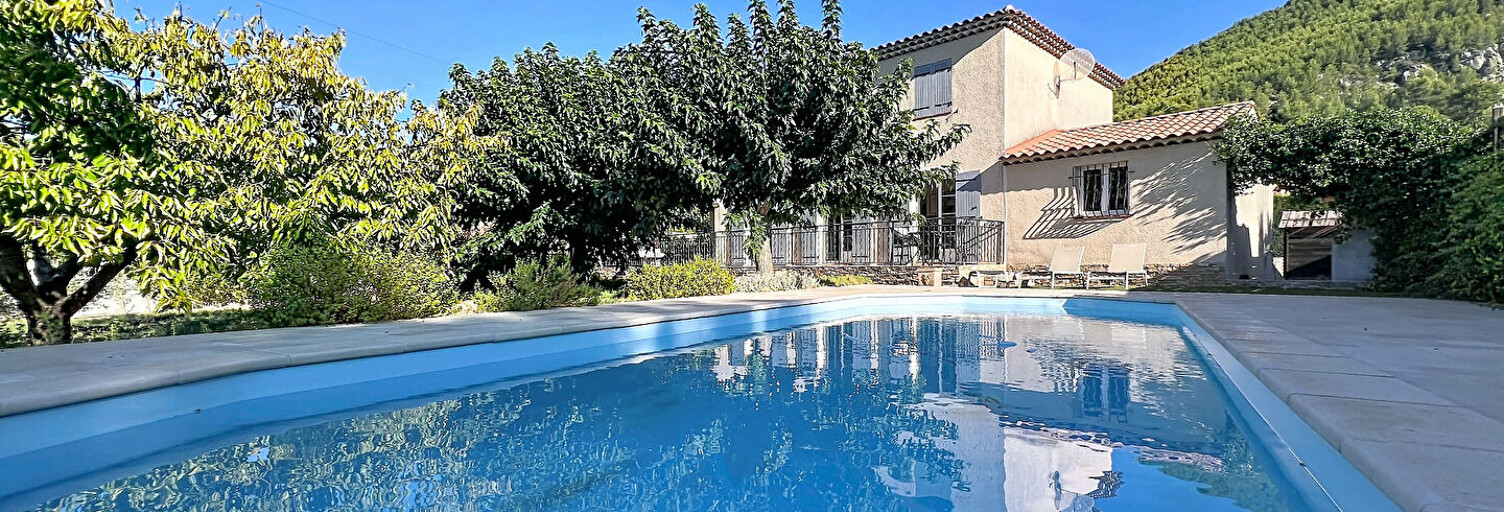 Maison 6 Pièces 141 m² à vendre à Cuges-les-Pins (13780)