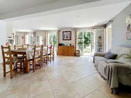 MAGNIFIQUE MAISON FAMILIALE - CUGES-LES-PINS — photo 3