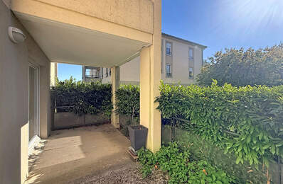 Appartement 3 Pièces 2 chambres, en rez de jardin dans résidence avec piscine et 2 parkings — photo du bien