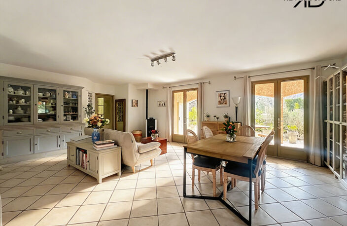 Maison de 140 m² sur un terrain de 1 350 m² à THUEYTS — photo 4